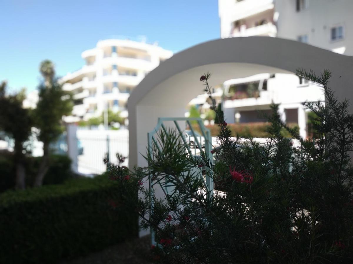 Thalia Apartment In Kalamata, 15' Walk From The City Center And The Beach Bagian luar foto